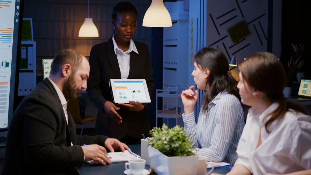How Can Corporate Coaching Improve Leadership in Fintech