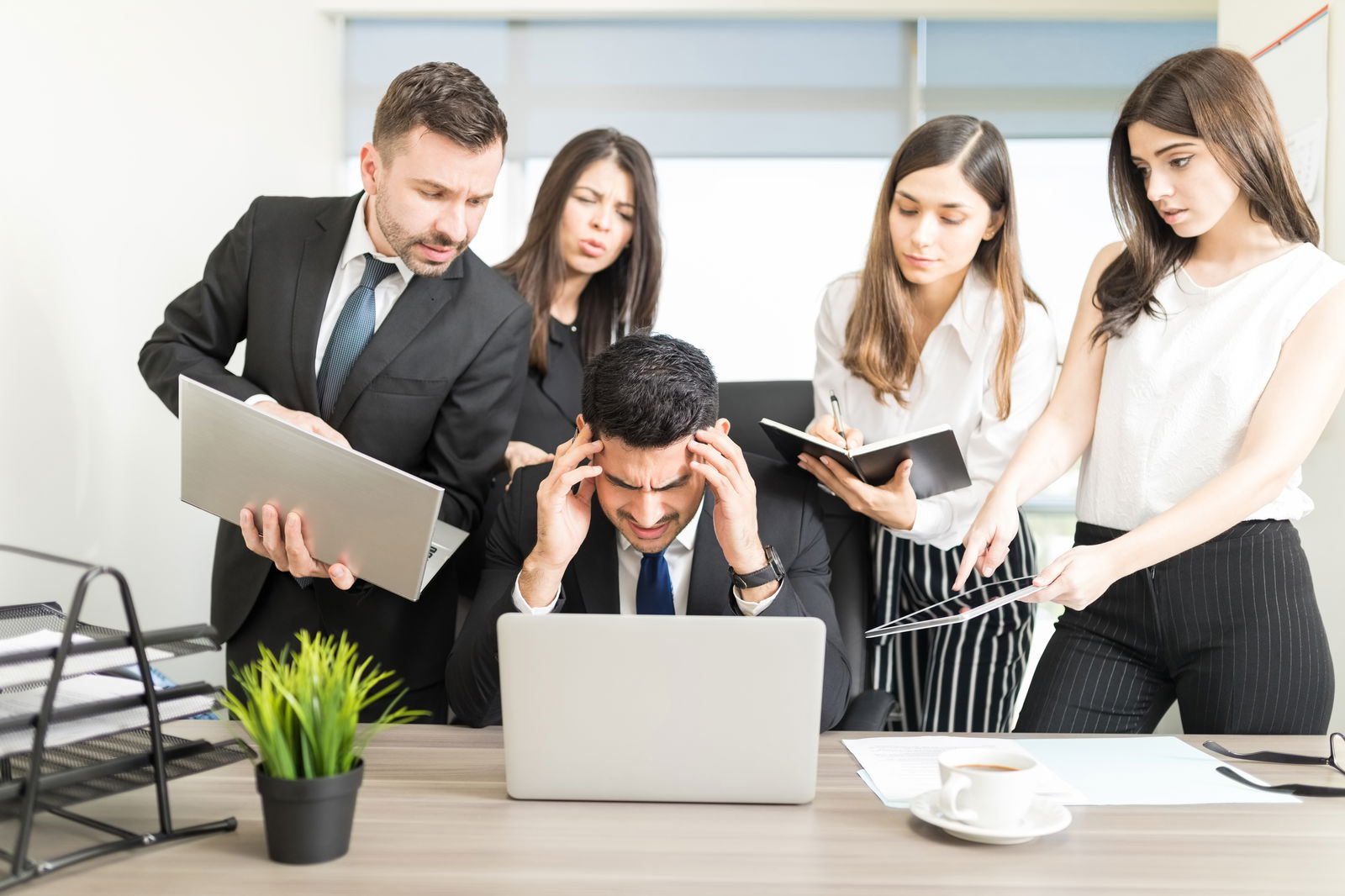 Handling Leadership Stress Without Losing Efficiency